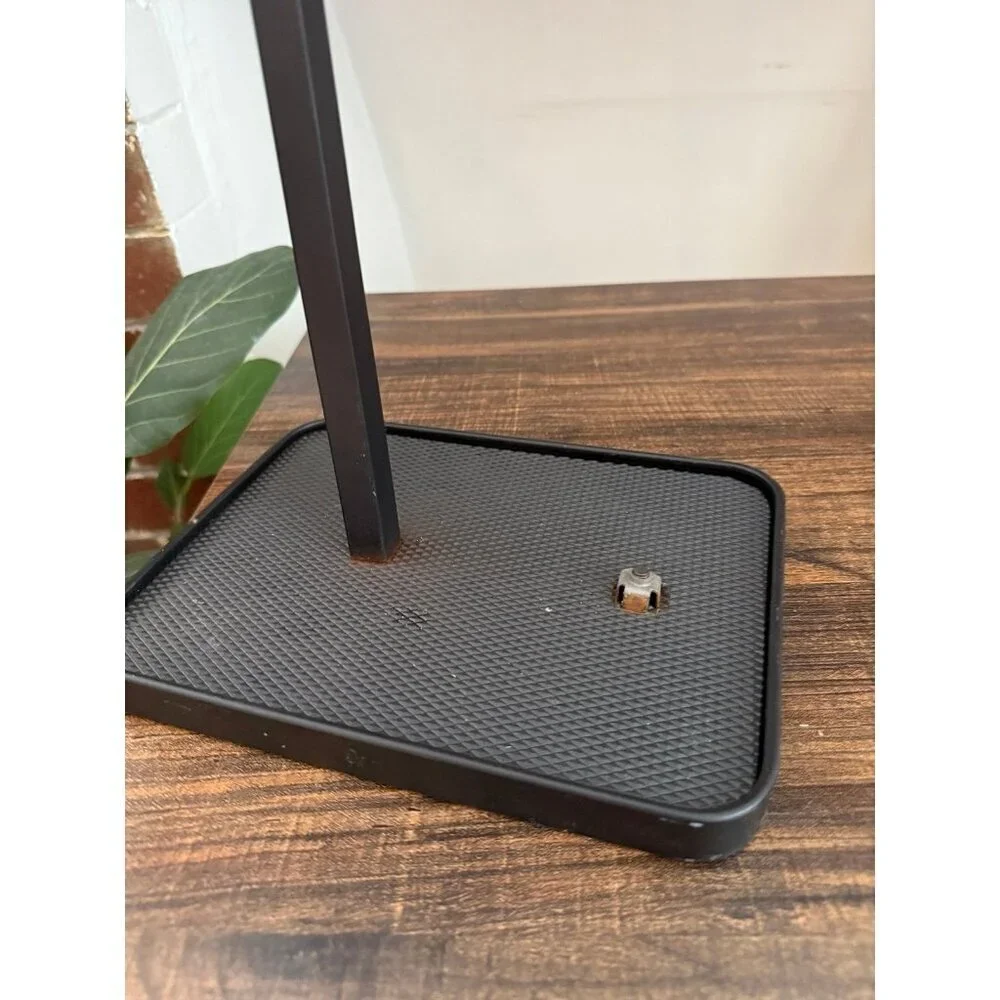 Black Metal Paper Towel Holder